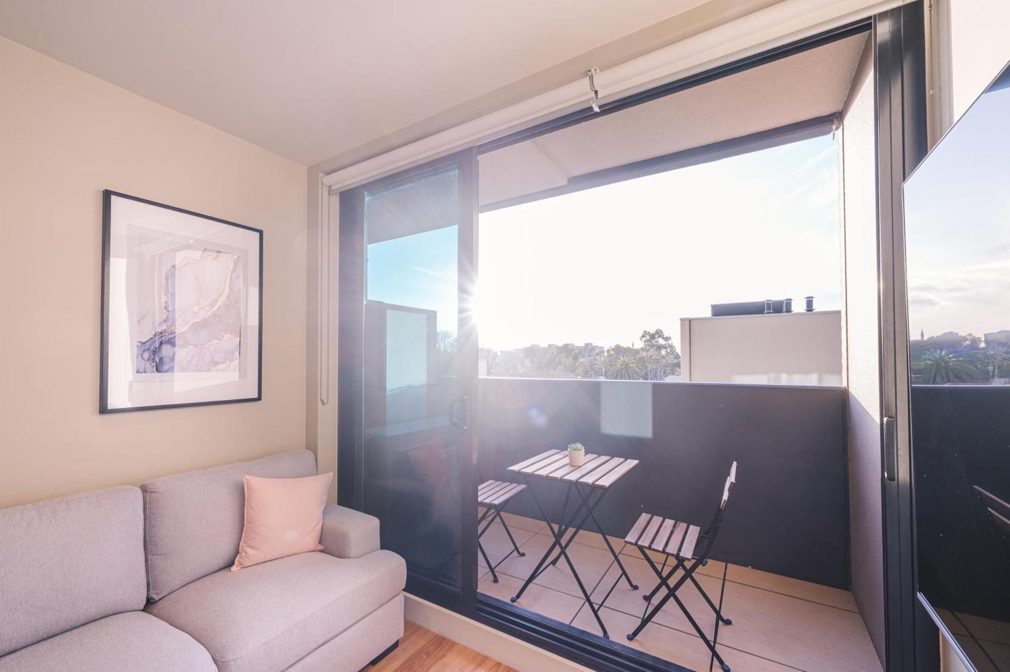 Molly'S Little Apartments Melbourne Exterior photo